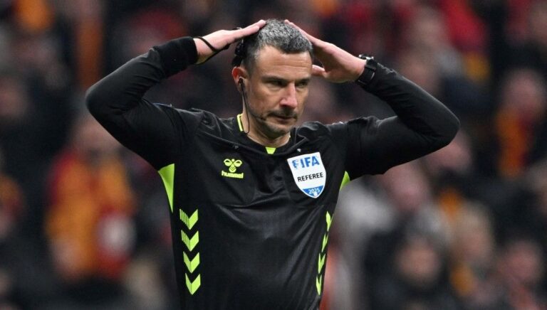super-ligde-derbi-yoneten-hakem-benfica-fenerbahce-macina-atandi-l7fwKRfO.jpg